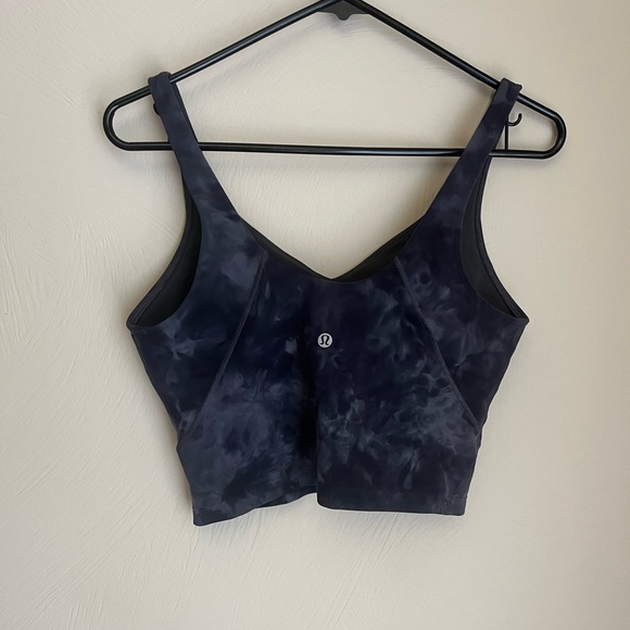 lululemon athletica Other - LULULEMON sports bra top! Stunning!! In great condition size 10